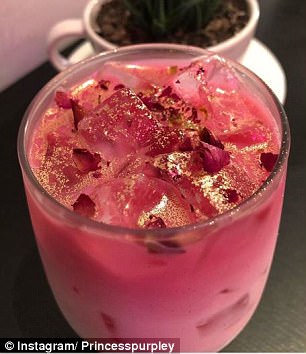 女富豪喝咖啡,女土豪喝茶