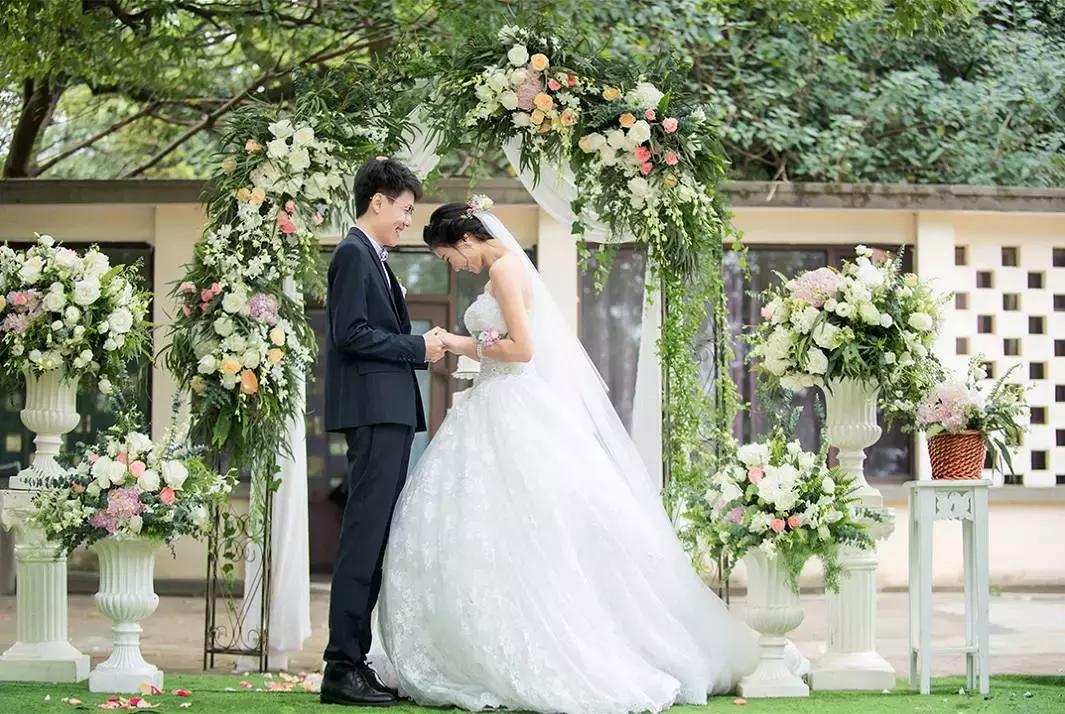 武汉光谷天籁婚纱摄影,武汉薇薇新娘婚纱摄影