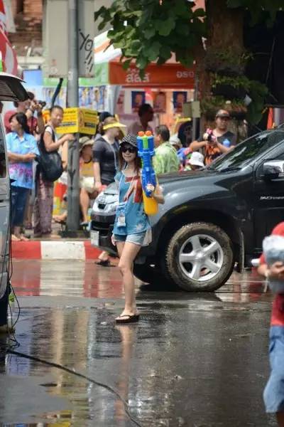 火线狂欢值得买吗,火线狂欢节游戏视频