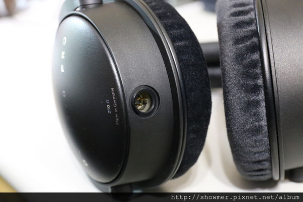 文本直送科技新闻:拜耳动力新作BeyerdynamicDT1770PRO