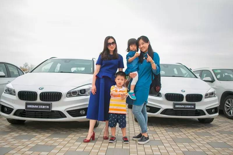 宝马疯了吗？请了5个辣妈带娃来试驾！（超级彩蛋在结尾）
