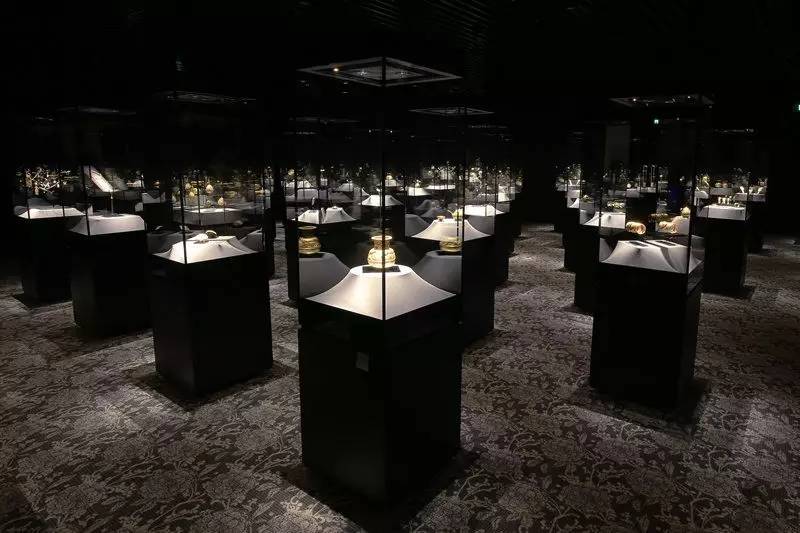 上海中心37楼观复博物馆,上海中心118层和119层有什么区别