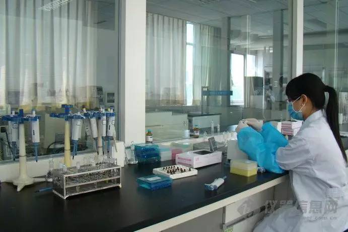 我被人家N年前的实验室豪配，狂虐了