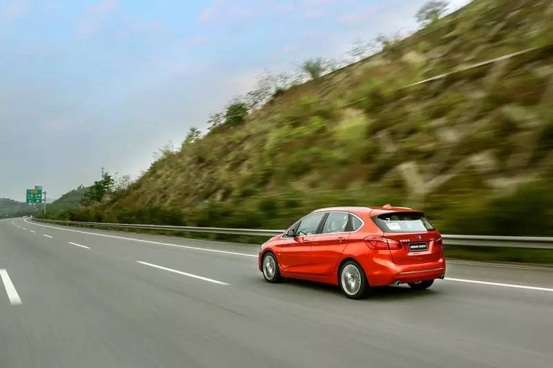 宝马疯了吗？请了5个辣妈带娃来试驾！（超级彩蛋在结尾）