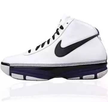 那些年科比穿过的球衣,那些年科比隔扣