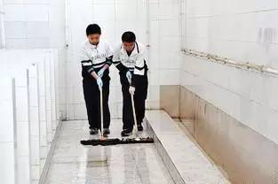 鑰佸笀鎯╃綒浣犵殑鍑犱釜鏂瑰紡,鑰佸笀鍚勭鎯╃綒鎷涘紡