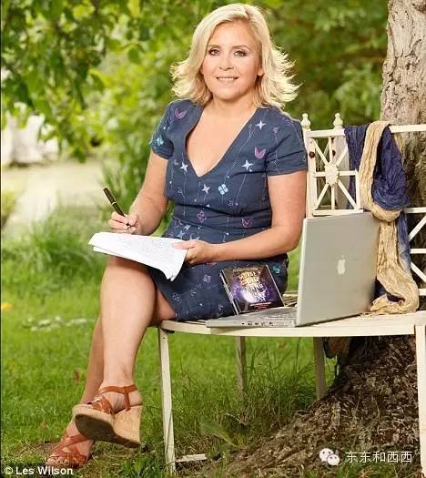 霍金到底是天才还是疯子,霍金是数学天才么