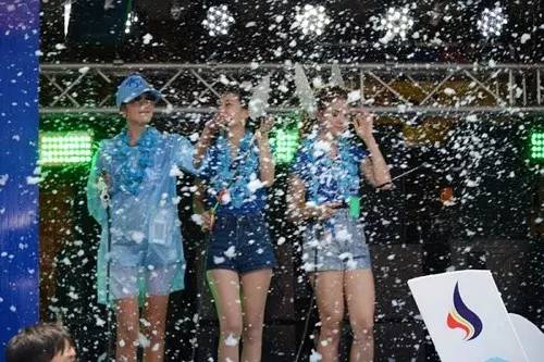 火线狂欢值得买吗,火线狂欢节游戏视频