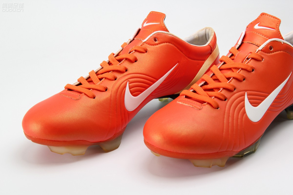 耐克足球鞋各系列特点,耐克各个系列足球鞋特点