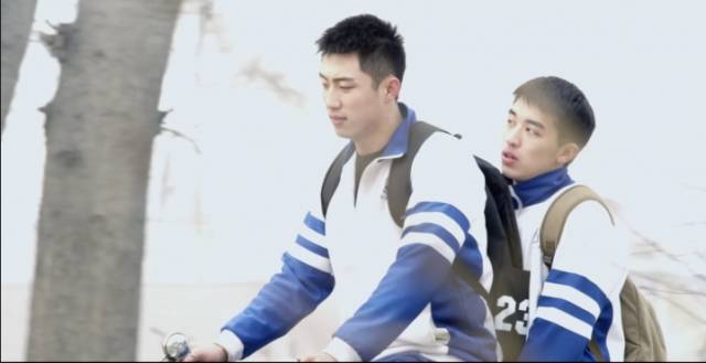 重组家庭兄妹没有血缘关系,重组家庭兄妹虐心小说