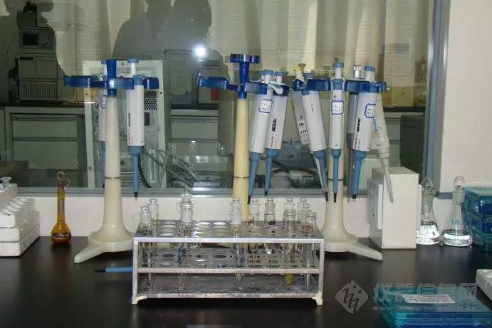 我被人家N年前的实验室豪配，狂虐了