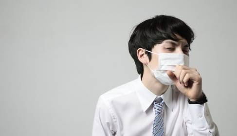 主持人平时怎么养嗓子,主持人护嗓子小妙招