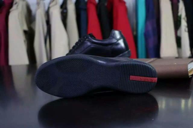 普拉达和迪奥谁好,普拉达与普瑞达一样吗