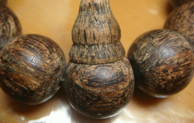 有功效的手串,木质手串和佛珠的区别