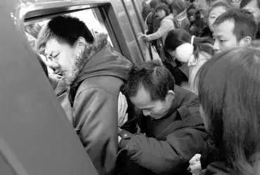 在重庆上下班体验,在重庆上班有多难