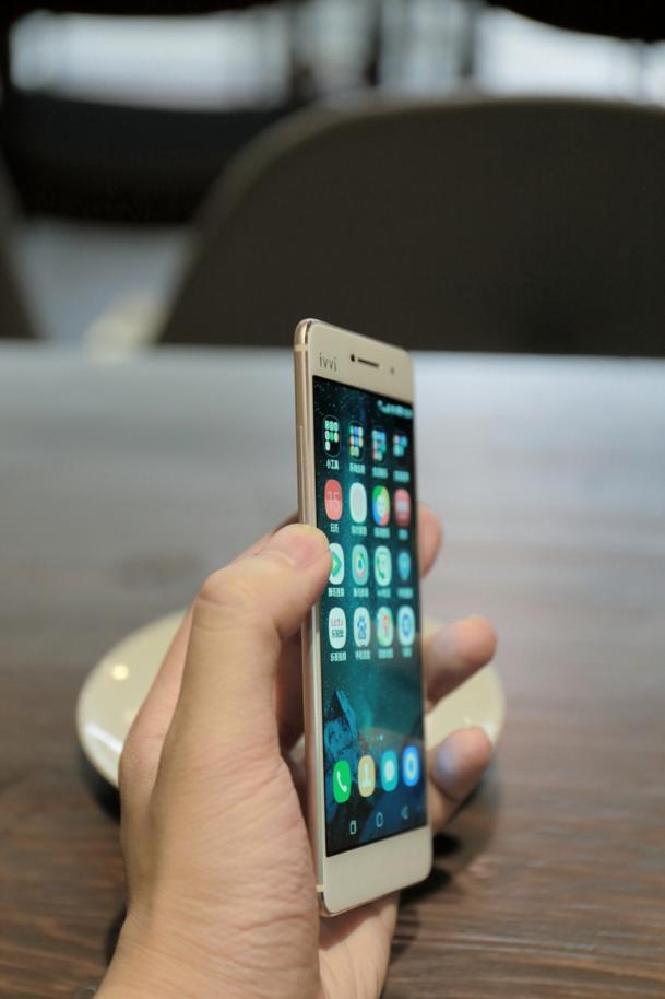 最快指纹识别+私密花园：ivvii3推指纹新玩法