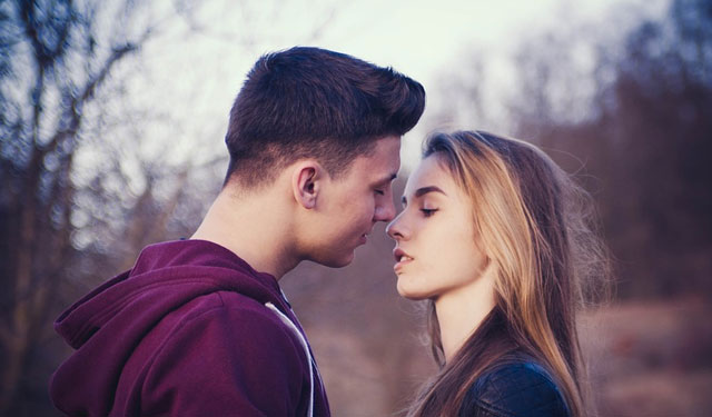 老公不找你是不是外面有人了,老公心里根本没有我我该怎么办