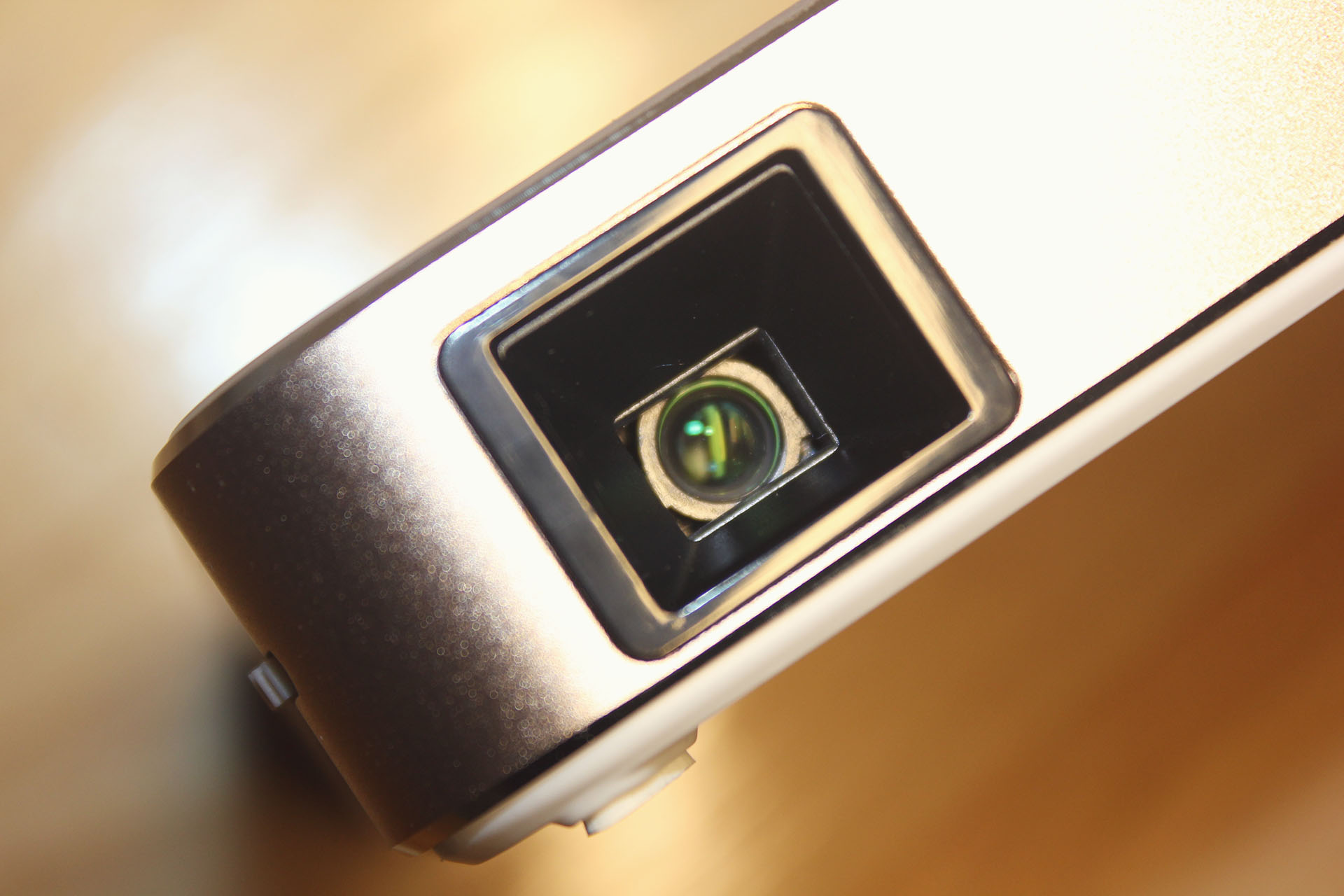 掌握寸光影-PaPa口袋影院体验