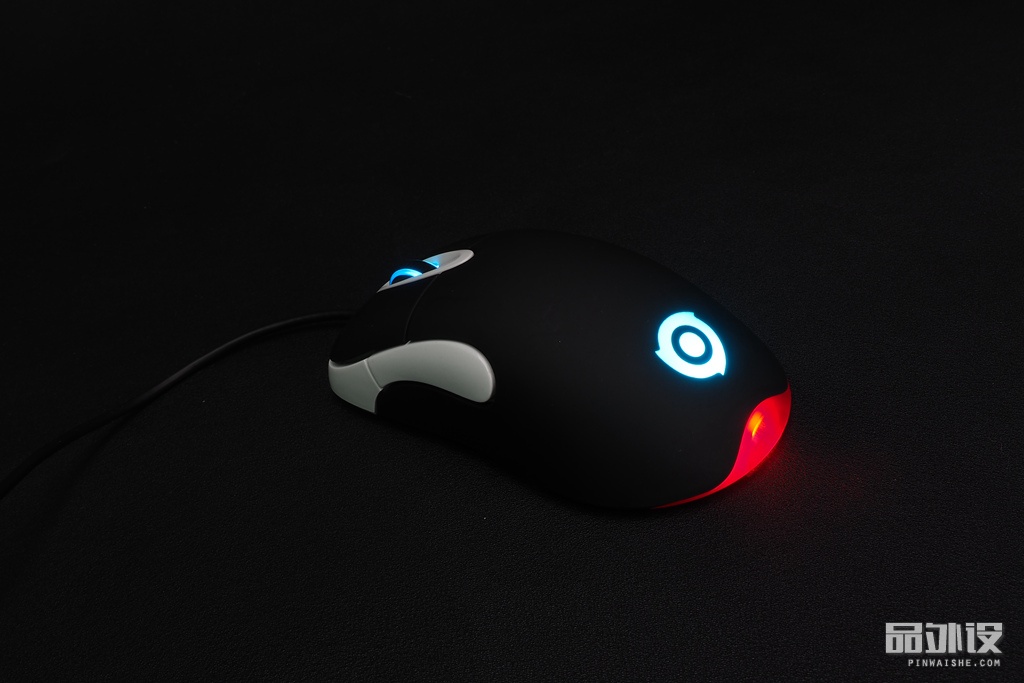 首发咖玛iomini游戏鼠标拆解评测