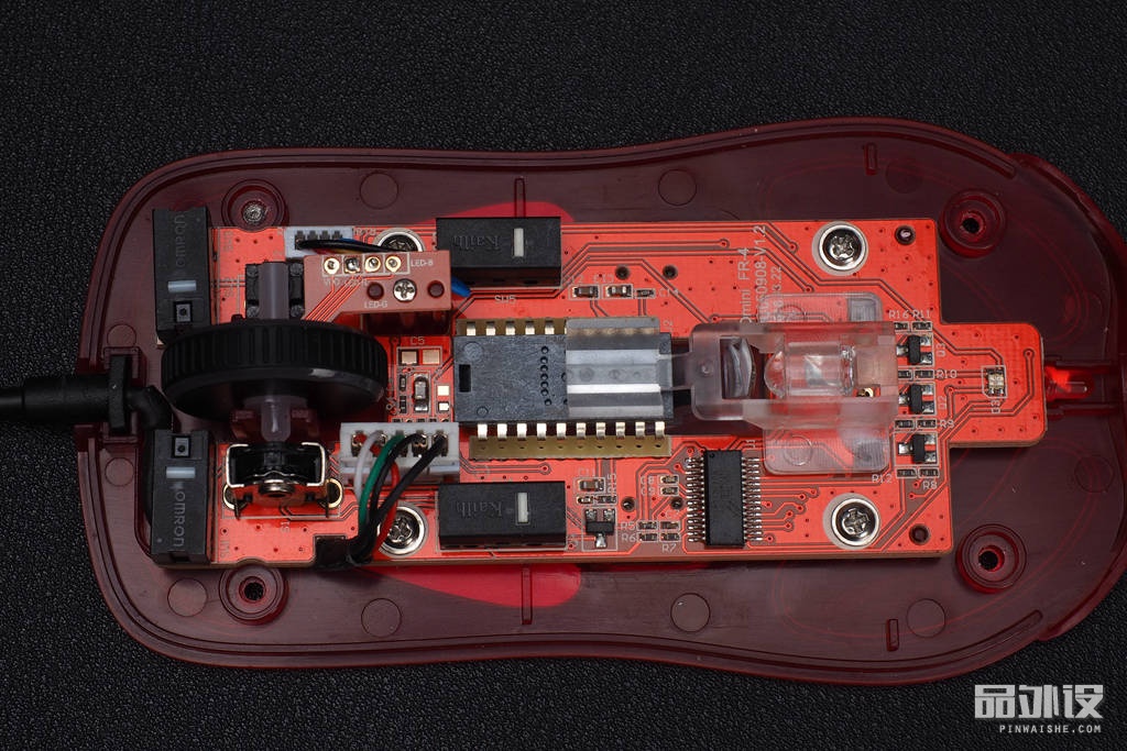 首发咖玛iomini游戏鼠标拆解评测