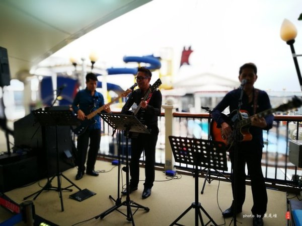 珊瑚海日本,陪你去看海底世界