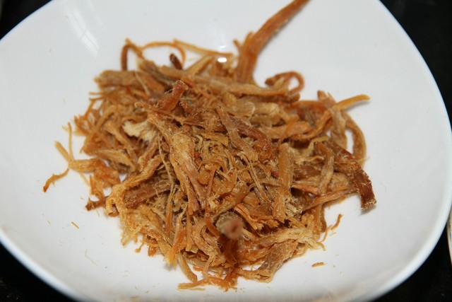 假期在家带娃做美食,简单易学在家就能做的紫菜包饭