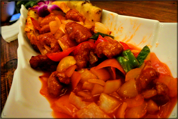 马来西亚巴生肉骨茶最正宗的做法,新加坡十二道锋味推荐的肉骨茶