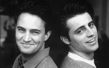 男朋友在女友怀里撒娇,怎么给男朋友撒娇句子