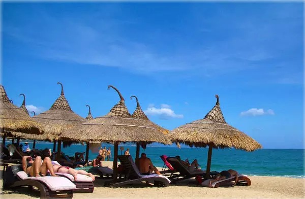 不用签证花费最低的国家,五个好玩不贵的免签证国家