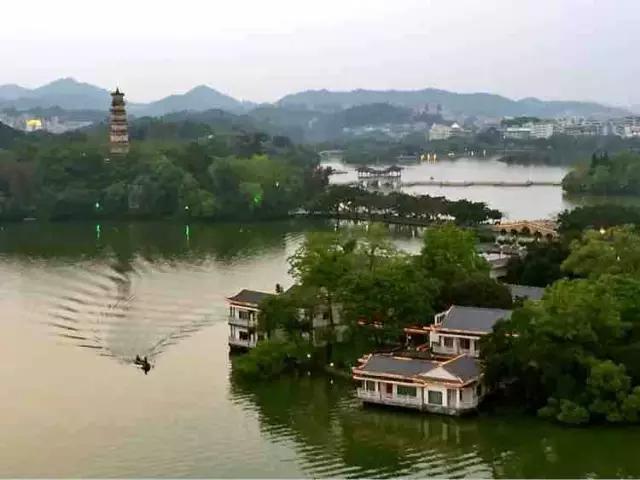 骞夸笢鎯犲窞瑗挎箹椋庢櫙,鎯犲窞灏忚タ婀栭鏅尯