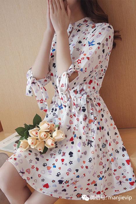 甜美百褶连衣裙 (百褶连衣裙气质)