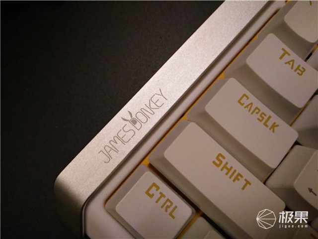 我生活工作中的白马王子,612机械键盘体验