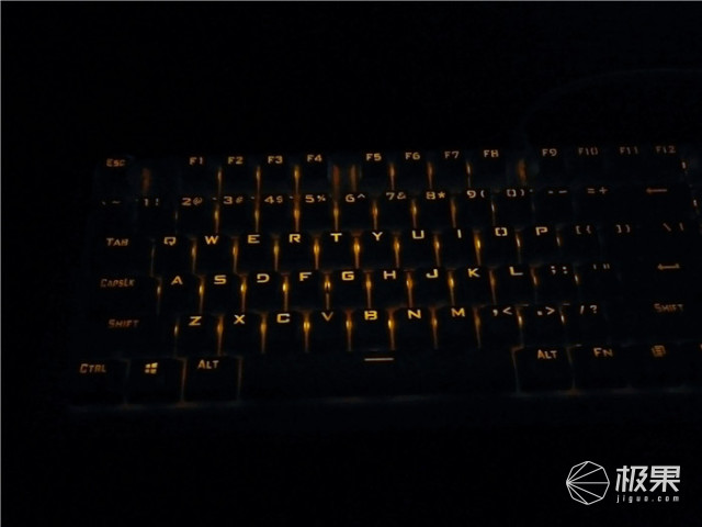 我生活工作中的白马王子,612机械键盘体验