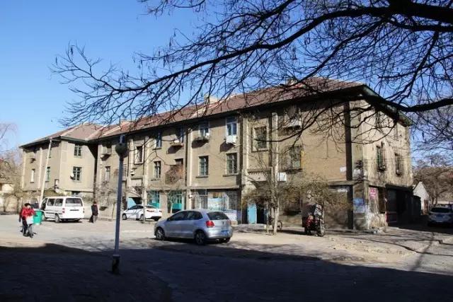 包头市老苏联楼在哪里,包头青山区苏联楼