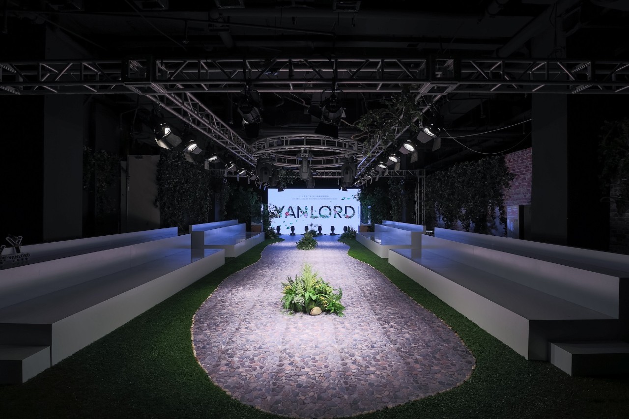 不当路人甲,不当路人甲头条