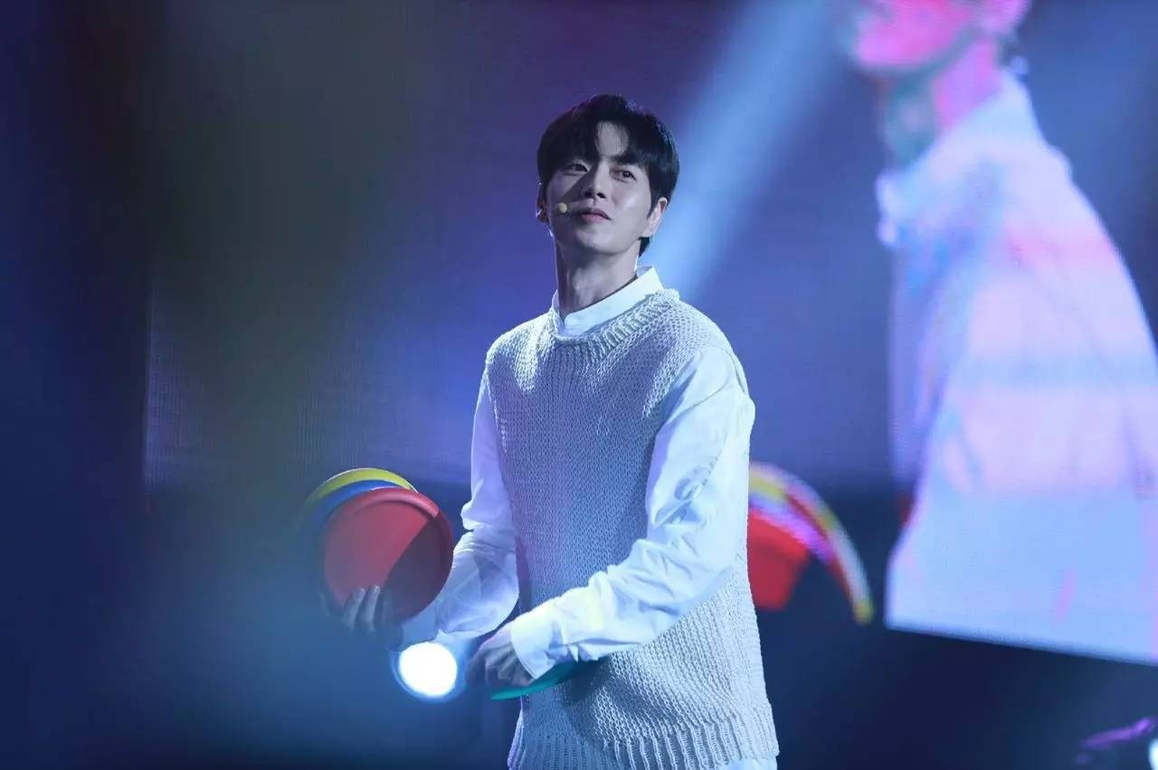 朴海镇恋爱曝光,朴海镇见面会照片