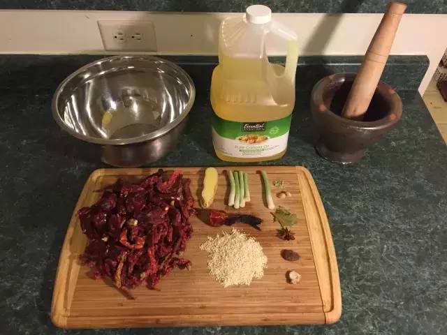 身在异乡，如何做一碗勾魂的麻辣小面