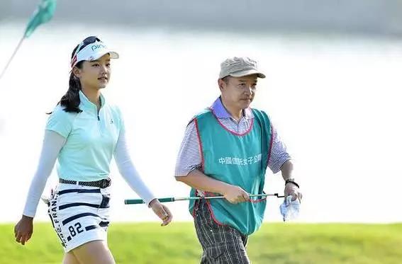 高尔夫球童年薪多少万,高尔夫球童最高收入