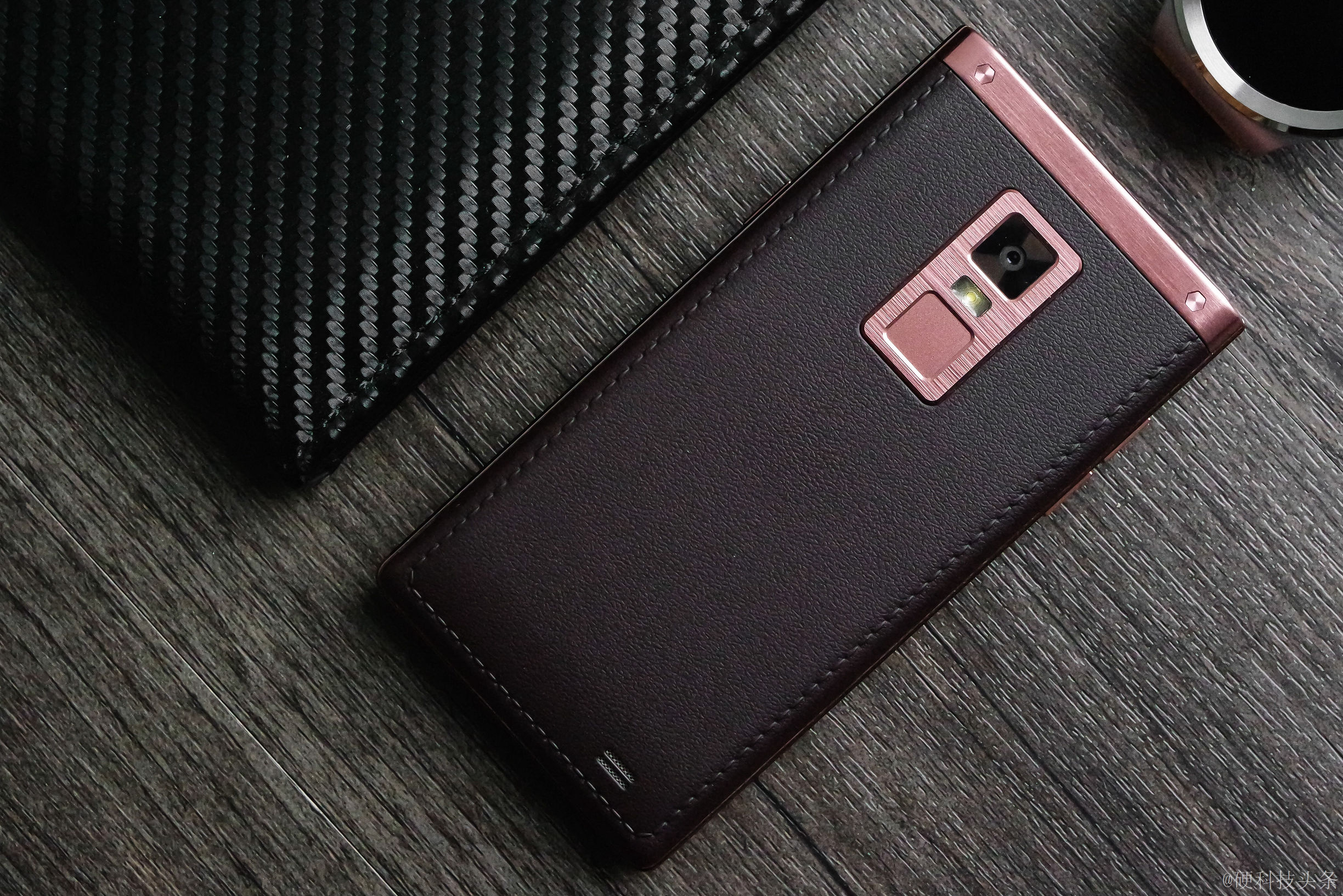 金立翻盖手机w909哪年上市,金立翻盖款w919开箱