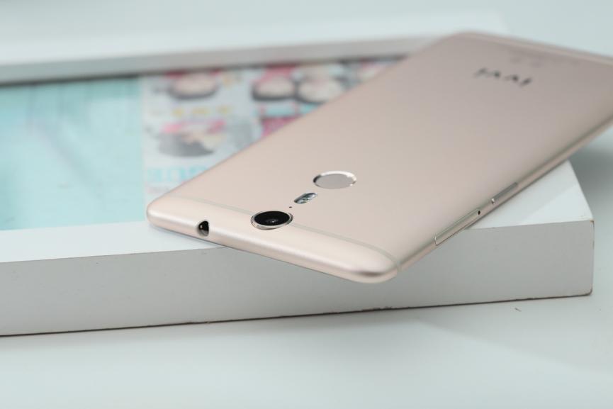 最快指纹识别+私密花园：ivvii3推指纹新玩法