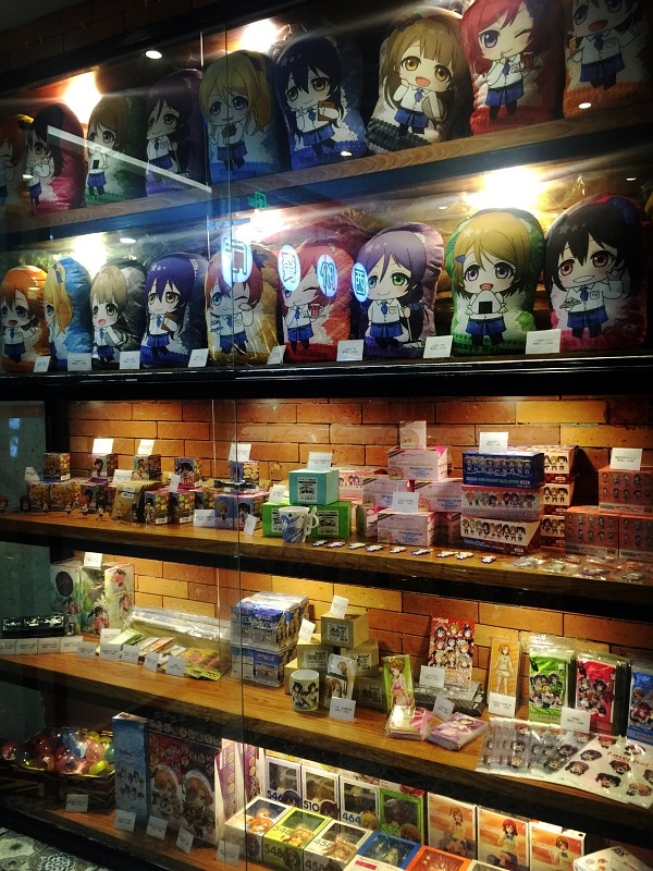 “漫二代”刷刷另辟蹊径玩二次元电商网红？