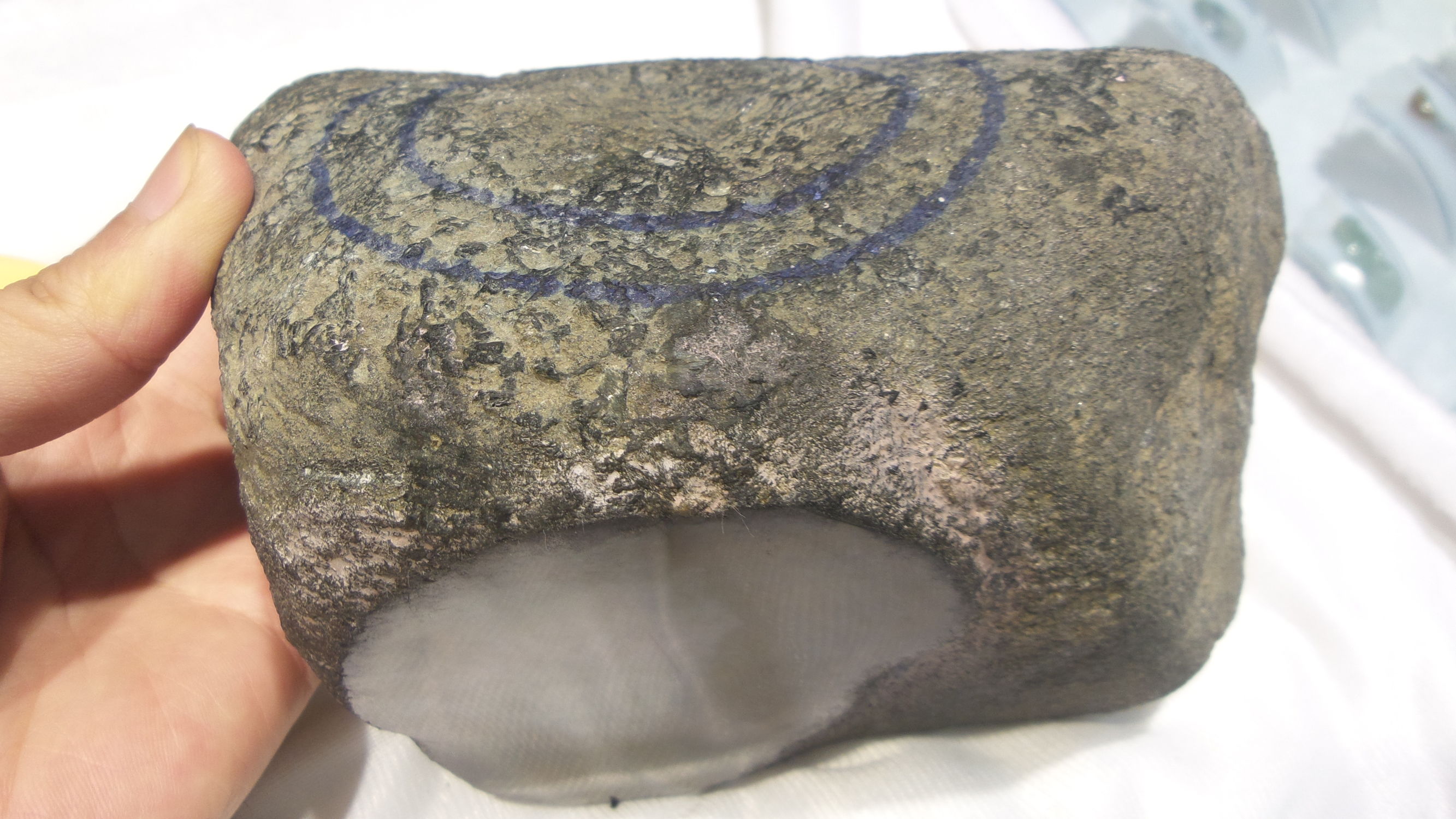 莫西沙场口翡翠,摩西砂黄盐沙翡翠原石