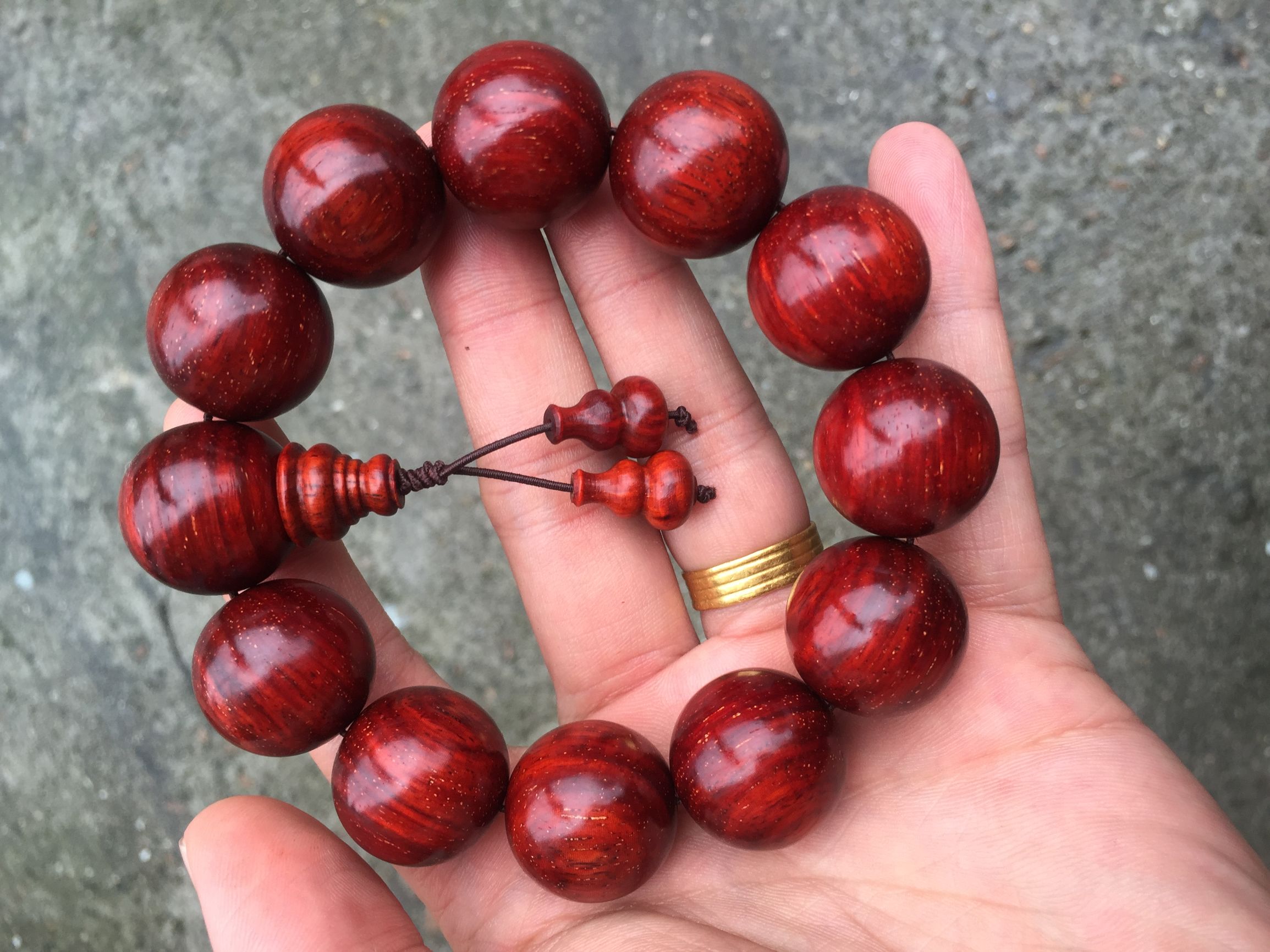 小叶紫檀做佛珠的正确方法,小叶紫檀佛珠怎么制作的