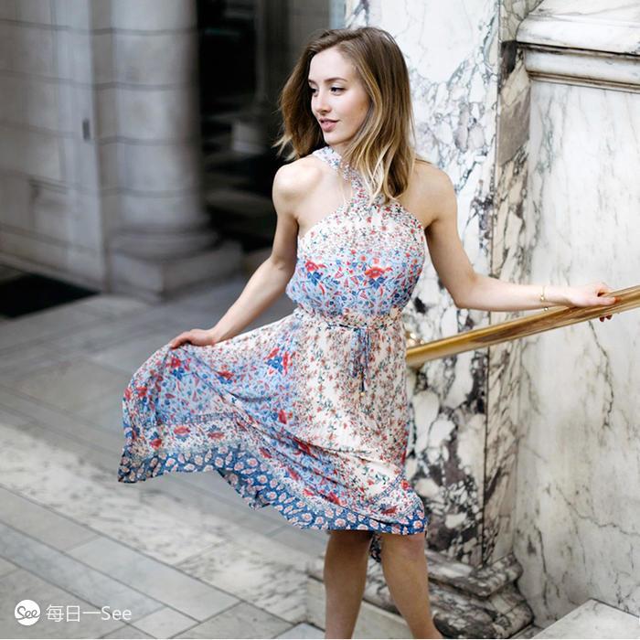 五一帮你搭：吊带裙PK碎花裙，去海边你更爱哪个？