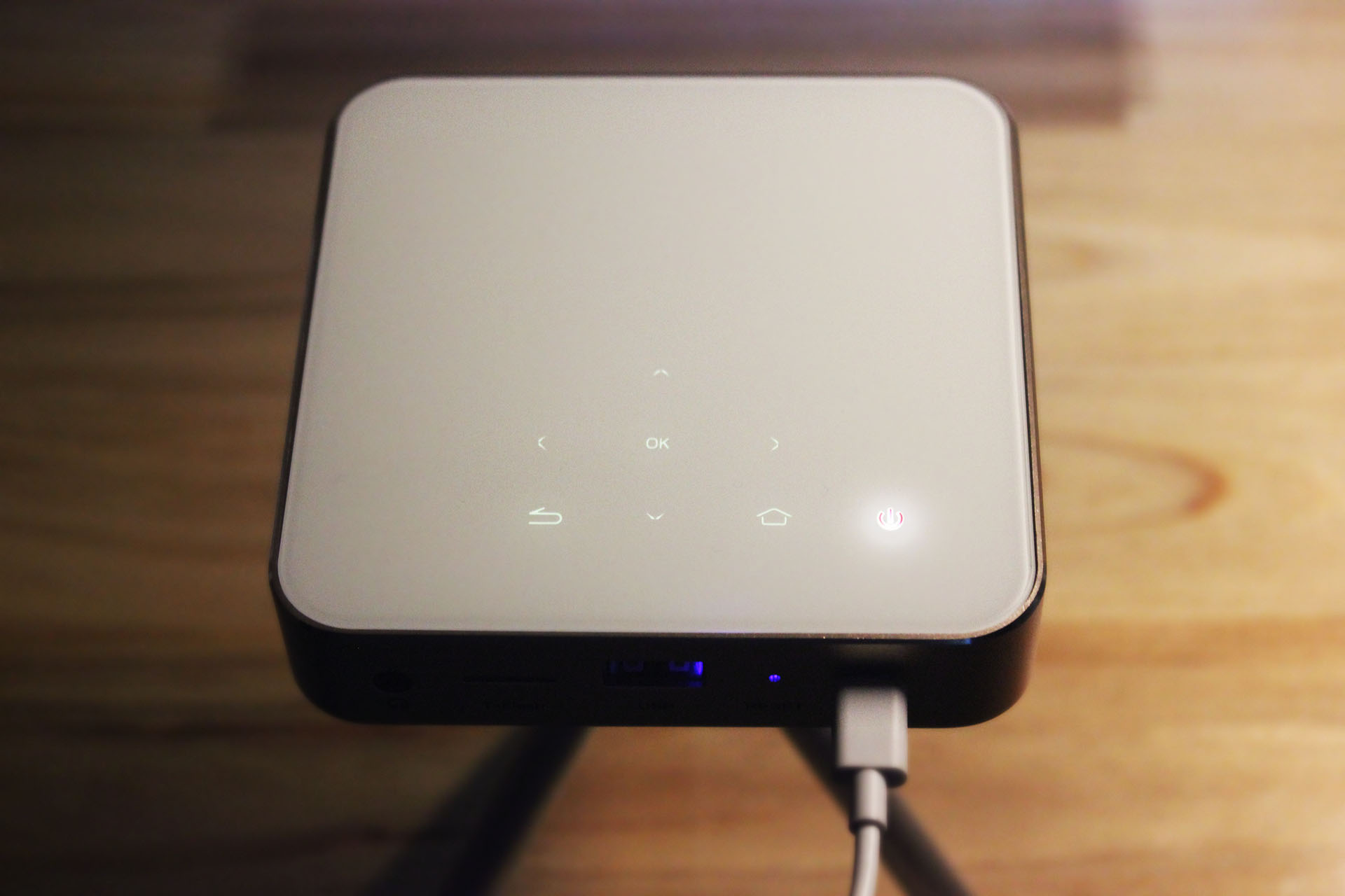 掌握寸光影-PaPa口袋影院体验