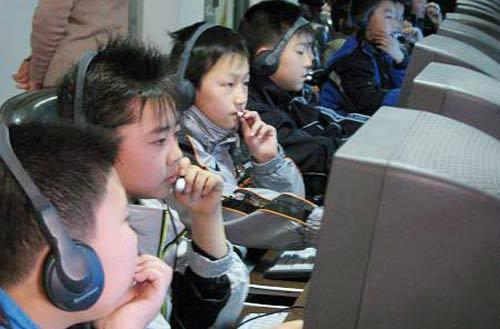 关爱网瘾少年,5招帮孩子脱离网瘾