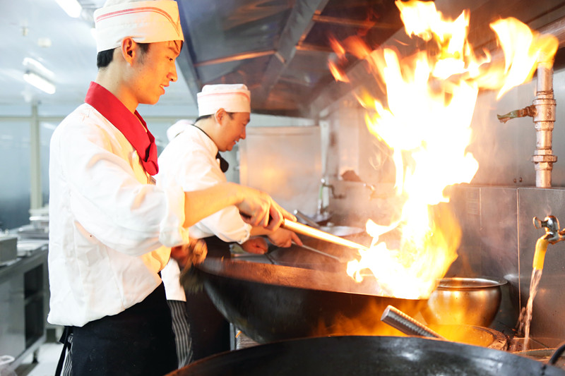 306医院节假日上班时间,医院劳动节坚守