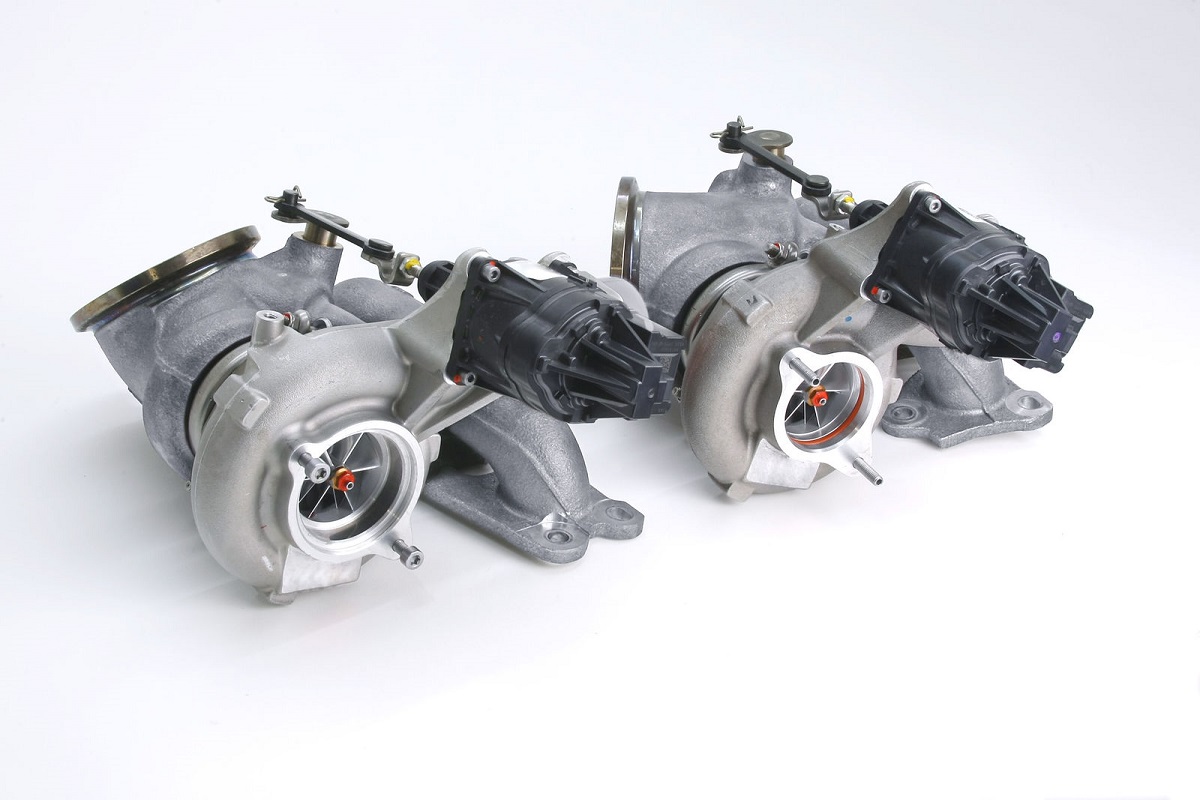 宝马m4硬顶敞篷车最快跑多少,2022款宝马敞篷车m4价格