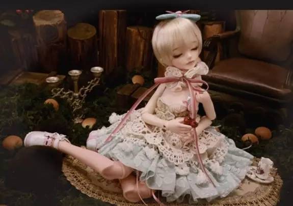 形肖神似一娃千面COS你的PLAYING