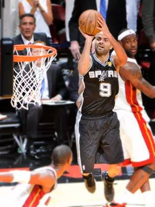 勒布朗詹姆斯成名前的故事 (勒布朗詹姆斯感人故事)